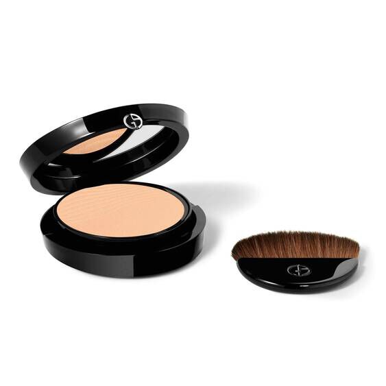 Armani luminous shop silk compact